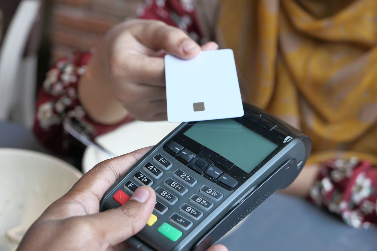 Compte bancaire à l'étranger : carte, frais et virements